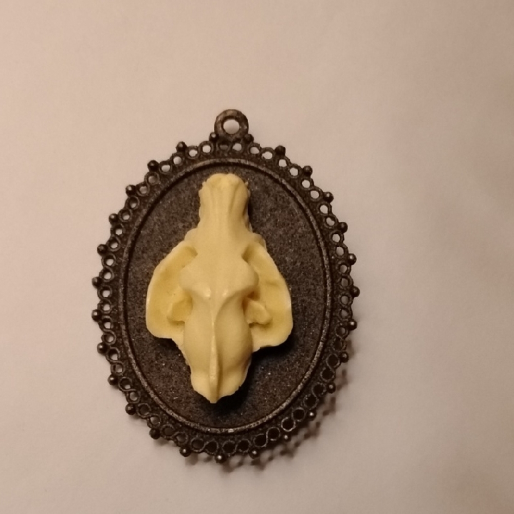 Coyote Replica Brooch Or Pendant